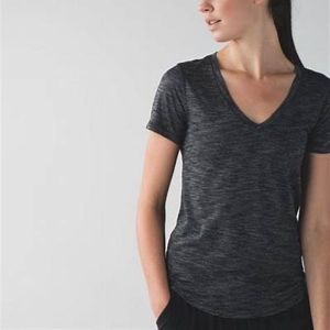 Lululemon T-Shirt